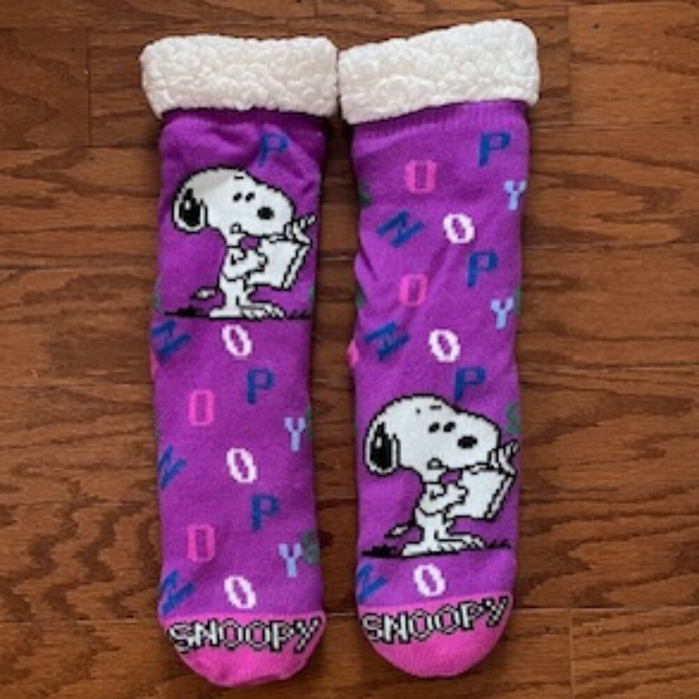 Peanuts Snoopy Sherpa No-Slip Socks